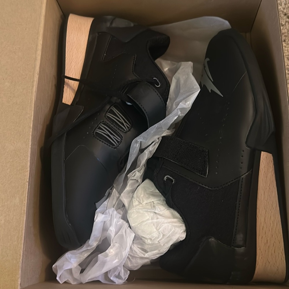Velassa Weightlifting Shoe